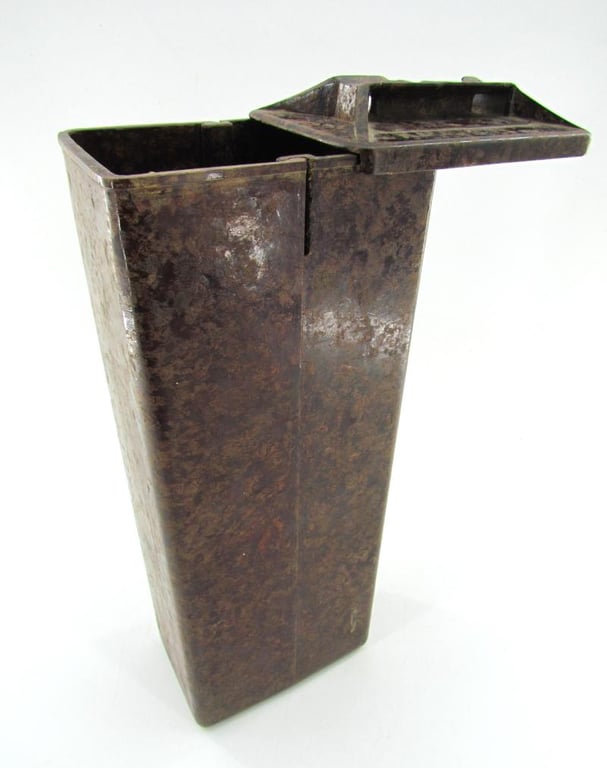 Bakelite Salt Container (Salz Behälter)....Rare!!