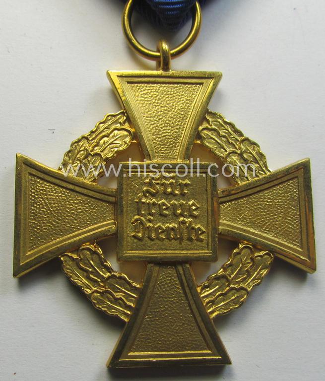 'Treuedienst Ehrenzeichen 1. Klasse' in its maker- (ie. 'Deschler'-) marked etui