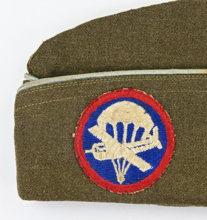 US WW2 82nd Airborne Division 325th GIR IKE Service Jacket & Garrison Cap