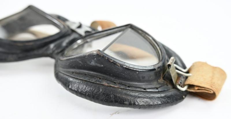 British WW2 RAF Flight Goggles Mark VIII