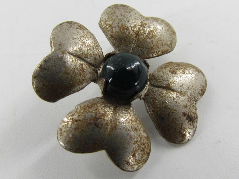 WHW Winterhilfswerk Donation Badge