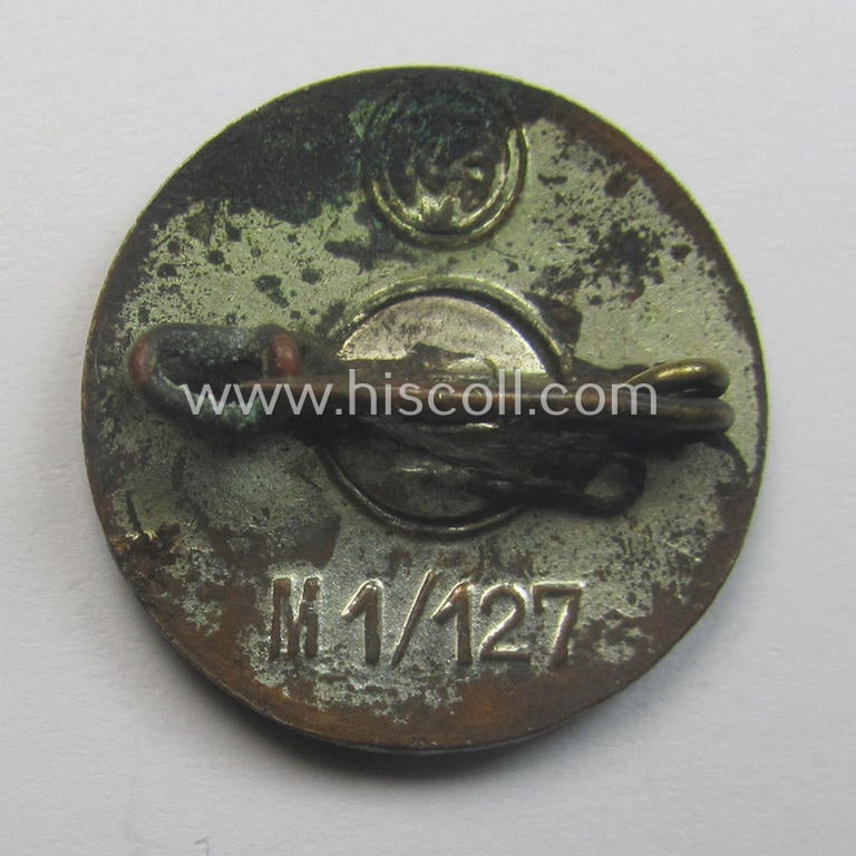 'N.S.D.A.P.-Parteiabzeichen' showing the makers'-designation: 'RzM' and/or: 'M1/127 (= 'Alfred Stübbe (Inh. Herbert Tegge) - Berlin-Waidmannslust')