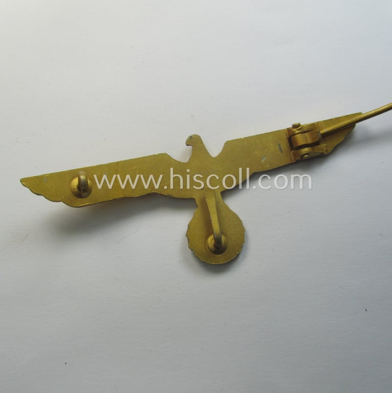 WH (KM) bright-golden-toned, light-weight- (ie. aluminium-) based breast-eagle ('Brustadler')