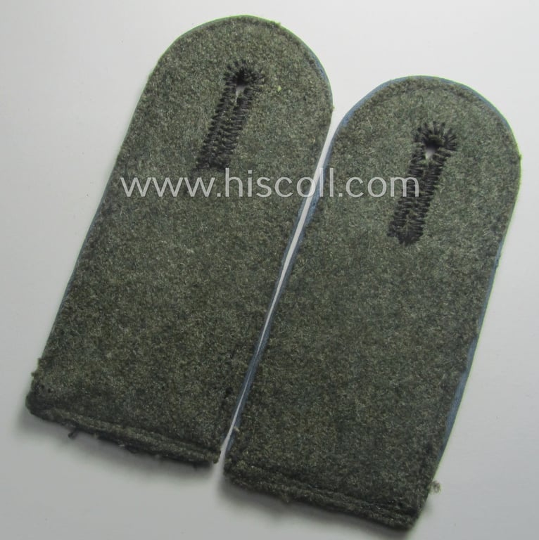 'Cut-off-tunic' pair of Waffen-SS, EM-type shoulderstraps: 'Waffen-SS Nachschub-Trpn.'