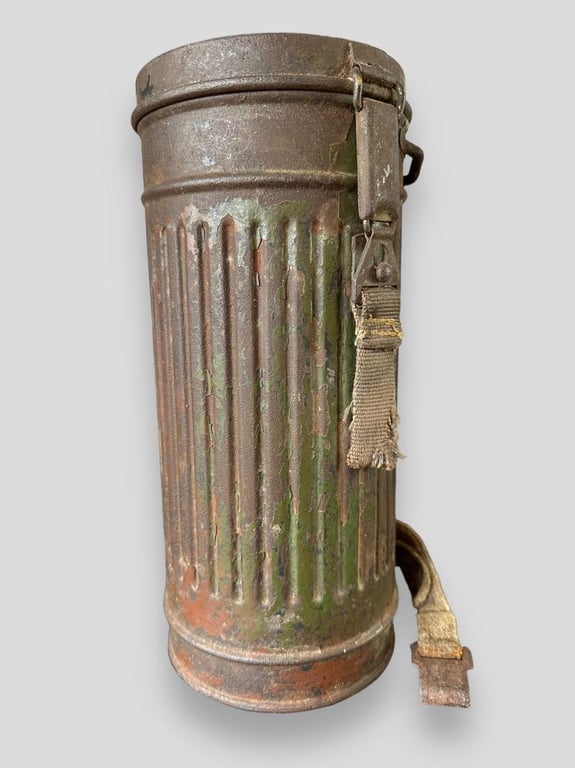 WH (HEER) Camouflage Gasmasker Canister -1939-