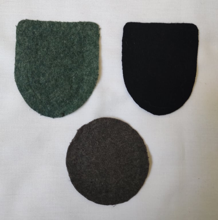 Set of 3 award backing cloths (Heer, Panzer and Luftwaffe)