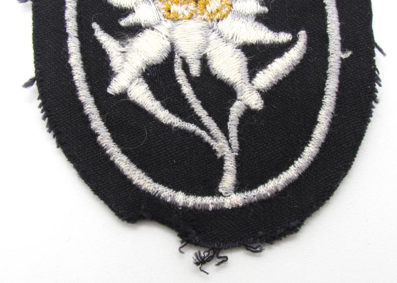Waffen-SS mountain trooper ‘Gebirgsjäger’ Edelweiss sleeve badge