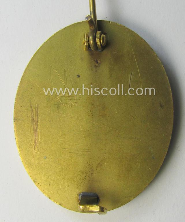 'Verwundeten-Abzeichen in Gold' by the Austrian maker: 'Hauptmünzamt Wien'