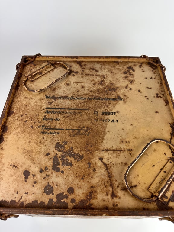 WW2 GERMAN  PARACHUTE FALLSCHIRM CONTAINER