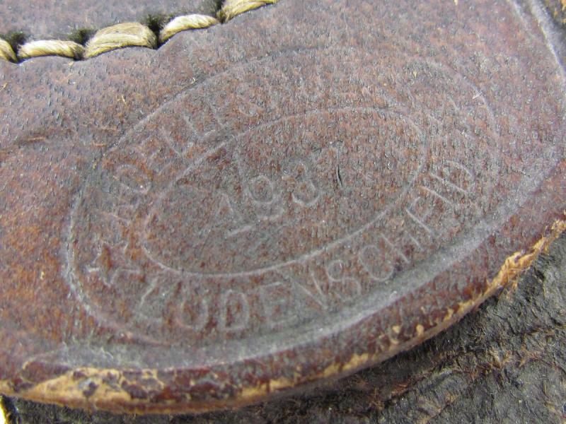 Tabbed RAD Buckle Marked NH 37