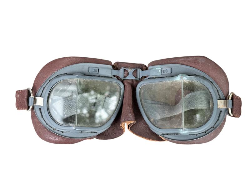 British Flying Goggles MKVIII in box