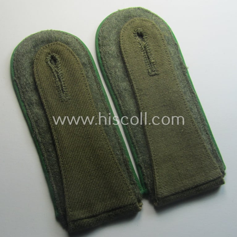 Superb - and with certainty very rarely encountered! - pair of WH (Heeres) 'tropical' (ie. truly 'DAK'-related!) EM-type shoulderstraps as was intended for a: 'Soldat der Jäger-Trpn.'