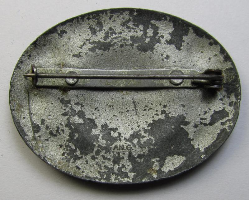 'Reichsarbeitsdienst der weiblichen Jugend' (or: RADwJ ie.: Womens Labor Service) so-called: 'Erinnerungsbrosche' (or: commemorative brooch) being a non-maker-marked - and truly used! - example as was executed in zinc-based metal
