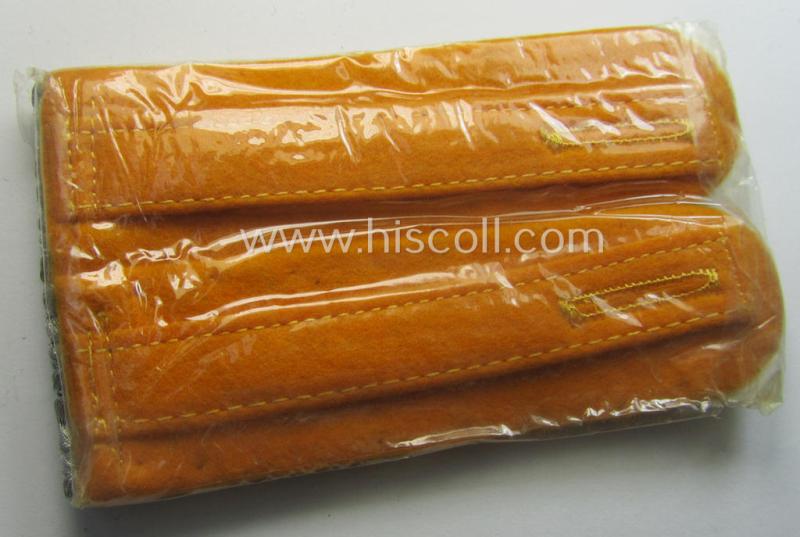 Interesting - and 'virtually mint ie. unissued'! - pair of WH (Luftwaffe), officers'-type shoulderboards: 'Leutnant der Flieger- o. Fallschirmjäger-Trpn.'