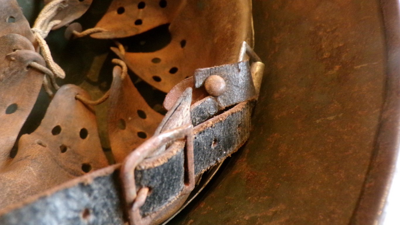 Rare small size DD M35 steel helmet