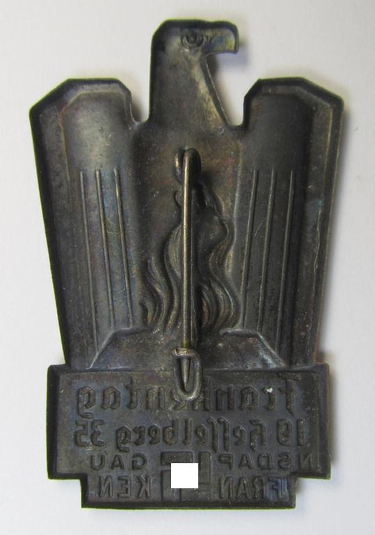 Silver-toned so-called: N.S.D.A.P.-related 'tinnie' (ie. 'Tagungs- o. Veranstaltungsabzeichen'-) being a non-maker-marked example, showing the text: 'Frankentag - Hesselberg - N.S.D.A.P. - Gau Franken - 1935'