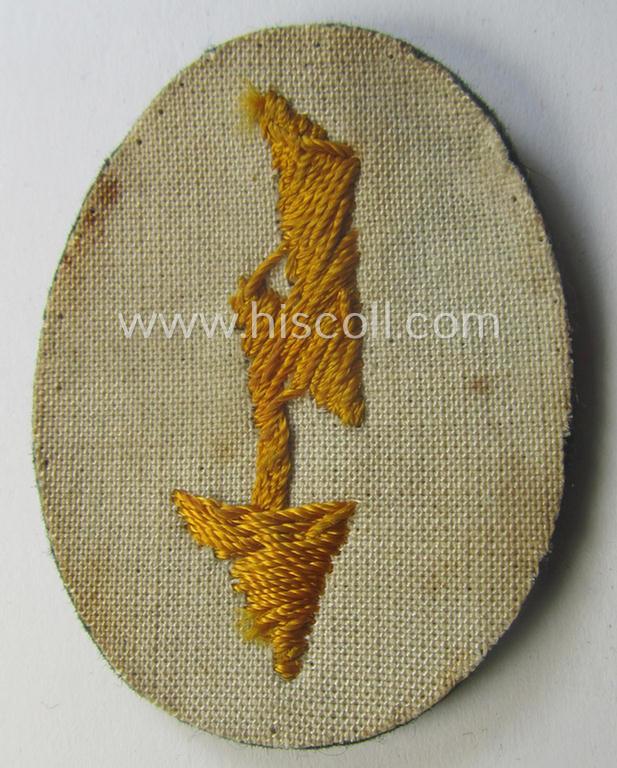 WH (Heeres) trade- and/or special-career insignia ie. hand-embroidered signal-blitz as executed in golden-yellow, as was intended for a soldier within the: 'Kavallerie- o. Aufklärungs-Truppen'