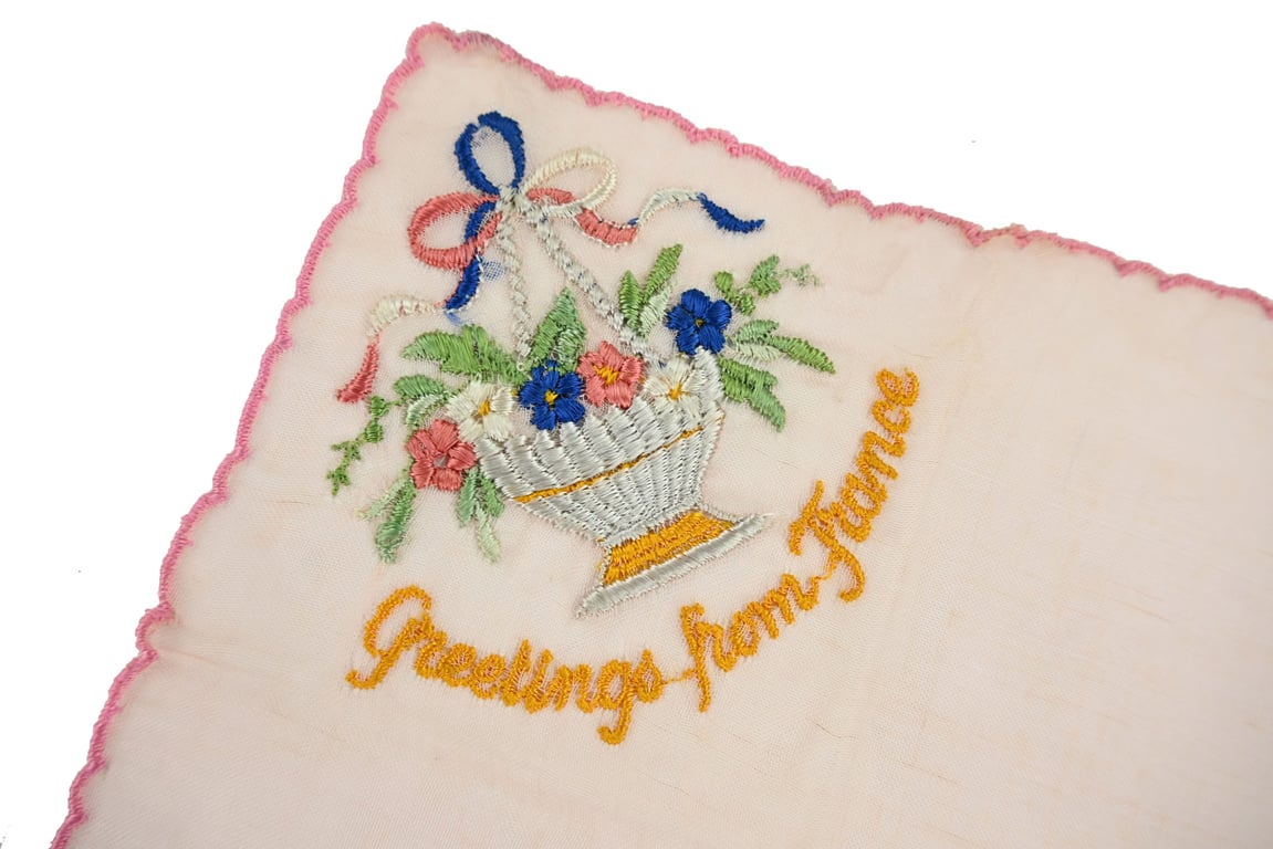 US WW2 Handkarchief 'Greetings from France'
