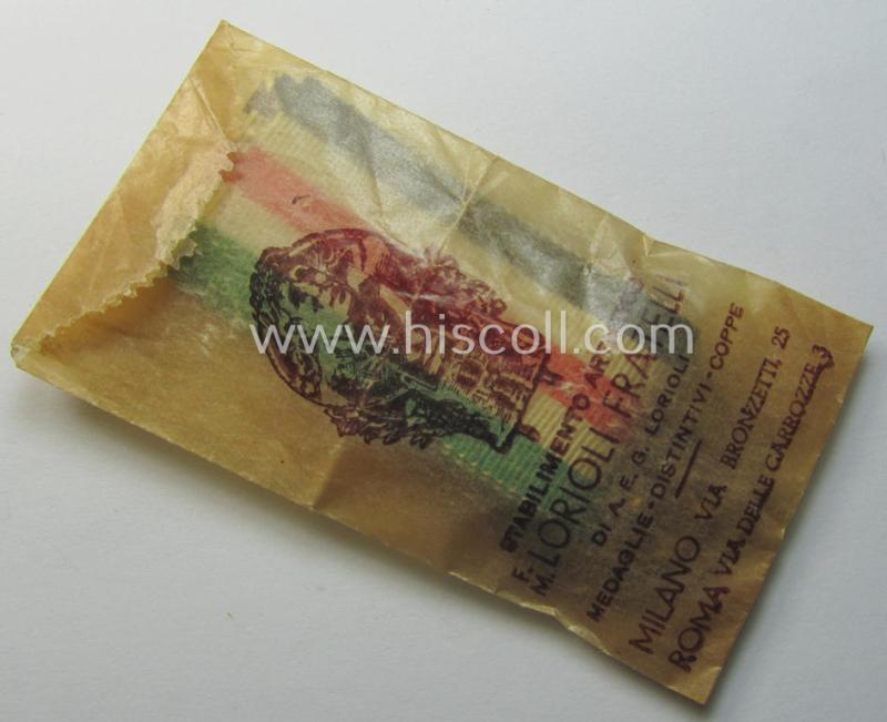 Stonemint medal-set: 'Deutsch-Italienische Feldzugsmedaille' (or: German-Italian campaign-medal) being a maker- (ie. 'Lorioli - Milano'-) marked specimen that comes stored in its period pouch as issued