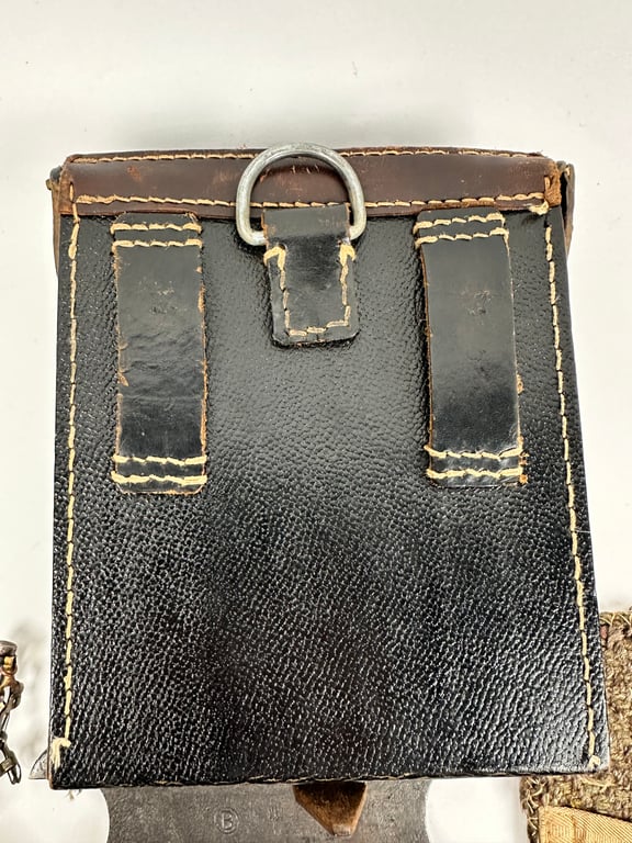 Original German WWII MG 34 Preßstoff & Leather Gunners Kit Tool Pouch