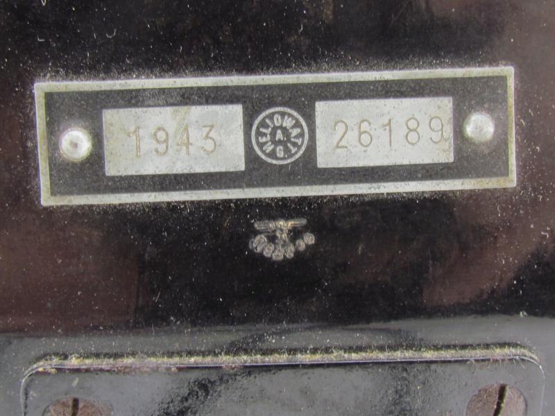 Wehrmacht Bakelite Desk telephone 38 with side box dated 1943