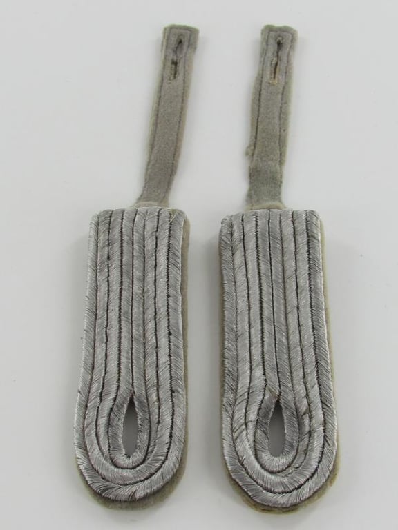 WH (Heer) Propaganda Company Shoulder Boards...Rare