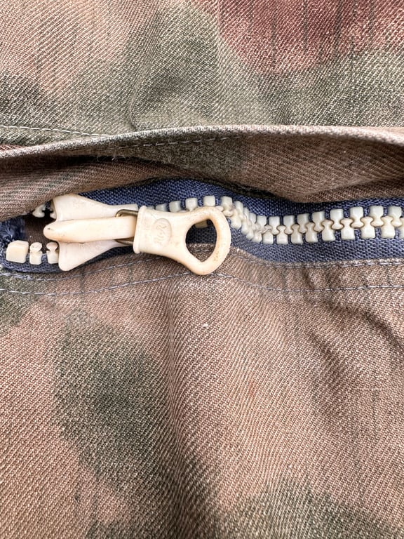 Fallschirmjager Sumpftarn " Knochensack" with plastic RiRi zippers