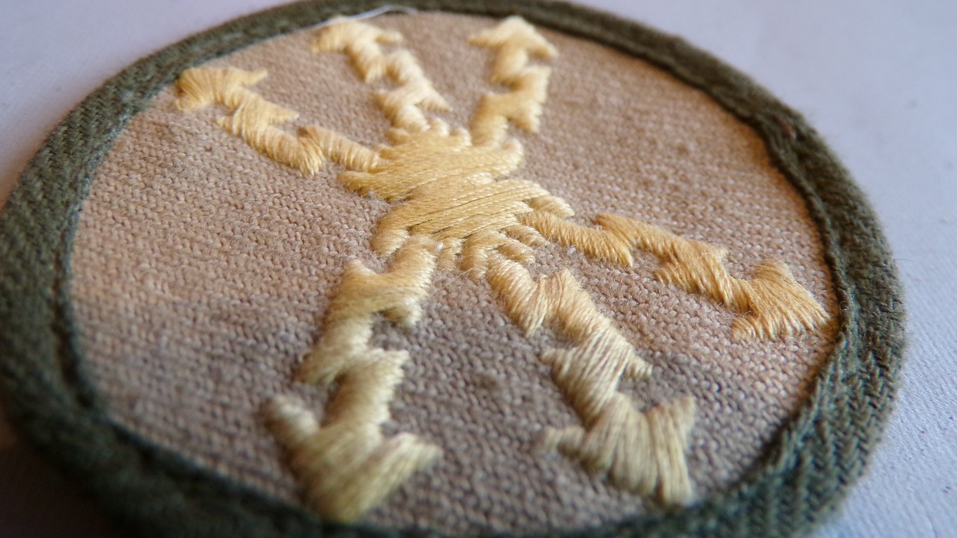 Tropical Army Radio / Signal Personnel Sleeve Badge
