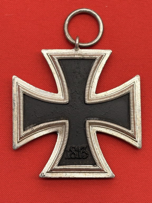 AUTHENTIC WWII IRON CROSS 2RD CLASS RING STAMPED FOR, BERG & NOLTE LUDENSCHELD GERMANY CLOSE TO MINT CONDITION.