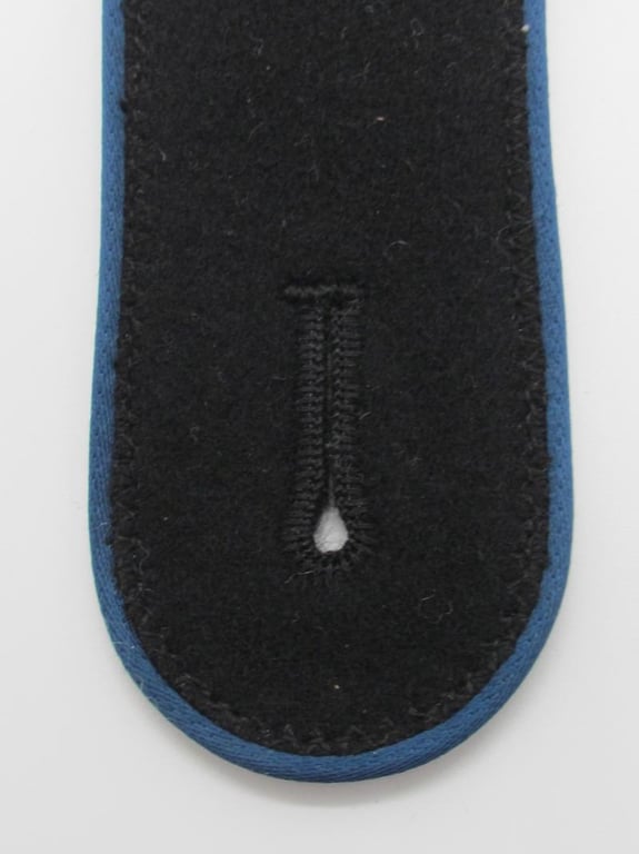 Waffen SS Medical ( Sanitäter ) shoulder boards