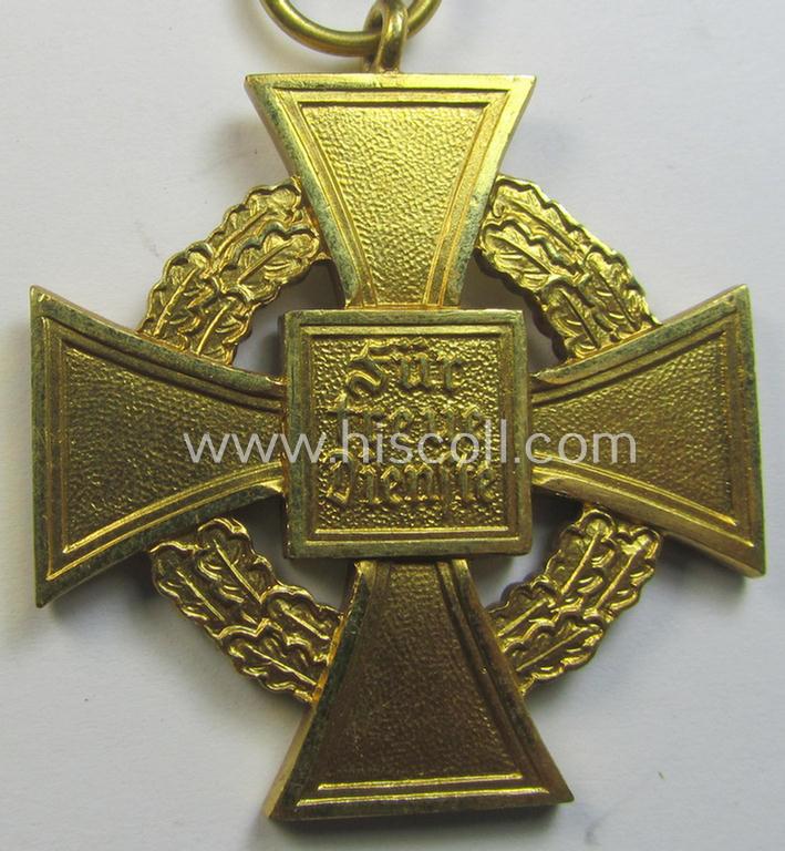 Attractive, 'Treuedienst Ehrenzeichen 1. Klasse' (or: golden-class, civil loyal-service-medal as was intended for 40 yrs. of loyal service) being a nicely preserved and non-marked specimen