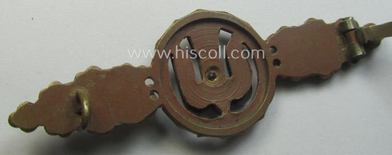 Tombak- (ie. 'Buntmetall'-) based- and/or non-maker-marked example of a WH (Luftwaffe) 'Frontflugspange für Kampfflieger in Bronze' as presumably produced by the: 'C.E. Juncker'-company