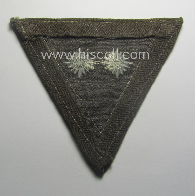 Attractive - and scarcely found! - RAD (or: 'Reichsarbeitsdienst') 'Armwinkel' (or: rank-chevron) as was executed on a brown-coloured- and 'HBT'-like- (ie. 'Drillich'-) based background as was intended for usage by a: 'RAD-Untertruppführer'