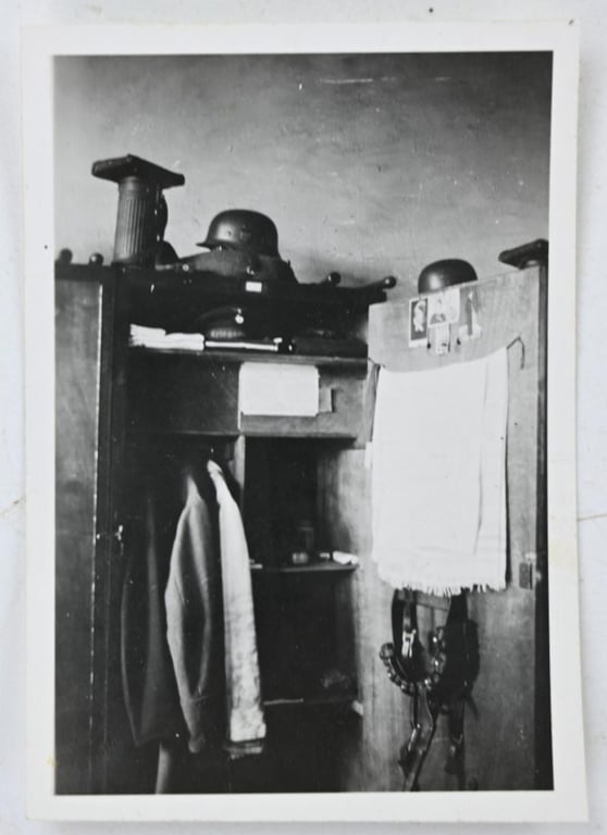 German WH Pictures of Barracks Cabinets