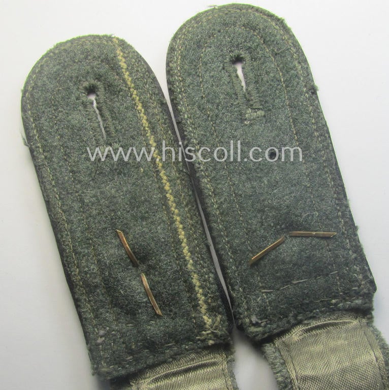 Moderately used - typically mid-war-period and/or fully matching! - pair of so-called: 'M43'-pattern, WH (Heeres) NCO-type shoulderstraps: 'Feldwebel der Pionier-Trpn.'