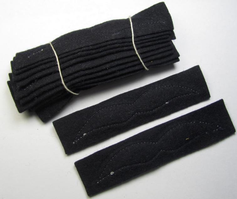 Attractive - and fully matching! - pair of WH (Luftwaffe) beige-coloured- and/or felt-woolen-based NCO-type rank-patches (aka 'moustaches') as was intended for usage by a non-commissioned officer with the rank of: 'Unteroffizier'