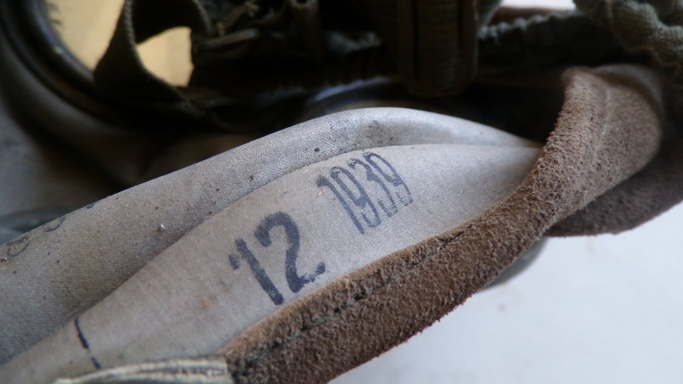 GM38 Auer Gas Mask (Luftschutz Issue)