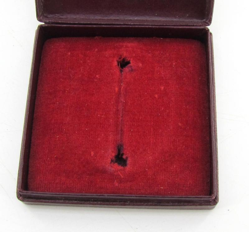 Original LDO Case for the Wound Badge in Silver