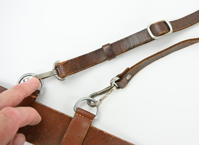 German SA Officer Belt with Beltbuckle and Shoulderstap