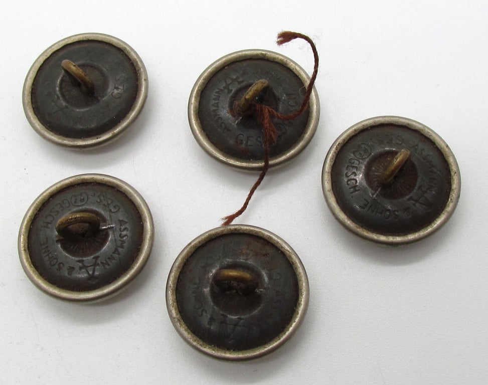 1 x Original German NSDAP (Nazi Party) Political Uniform Button