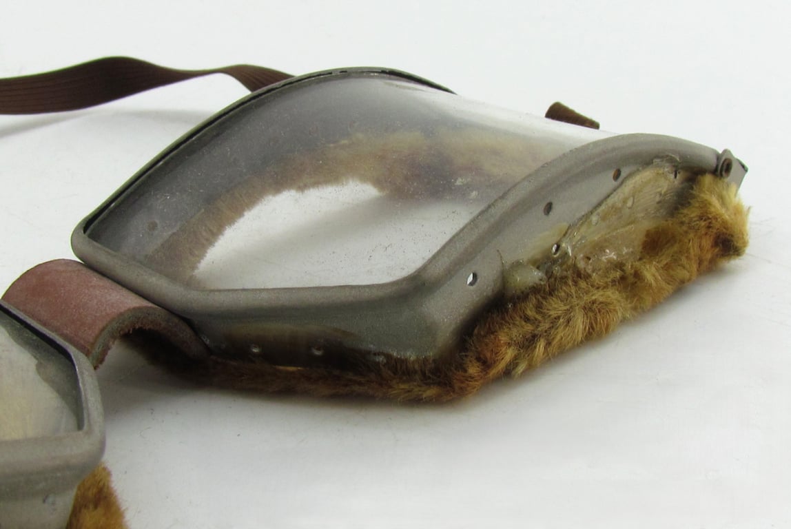 WWI Aviator Goggles in original cardboard box