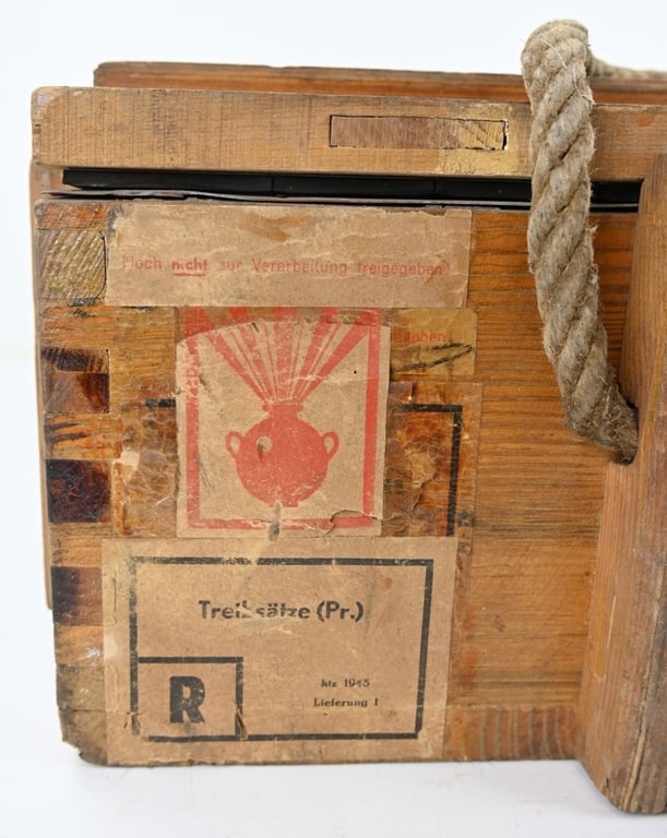 German WH Ammo Box P65 propellant charges