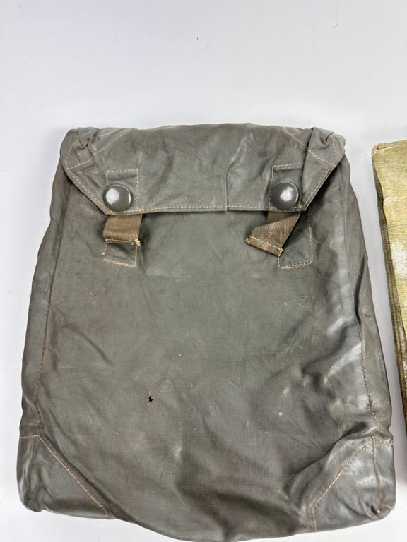Complete Wehrmacht gascape with pouch