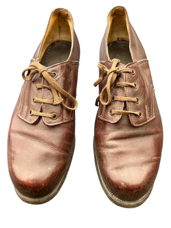 RAD ( Reichsarbeitsdienst ) Female Shoes ....RAD Marked