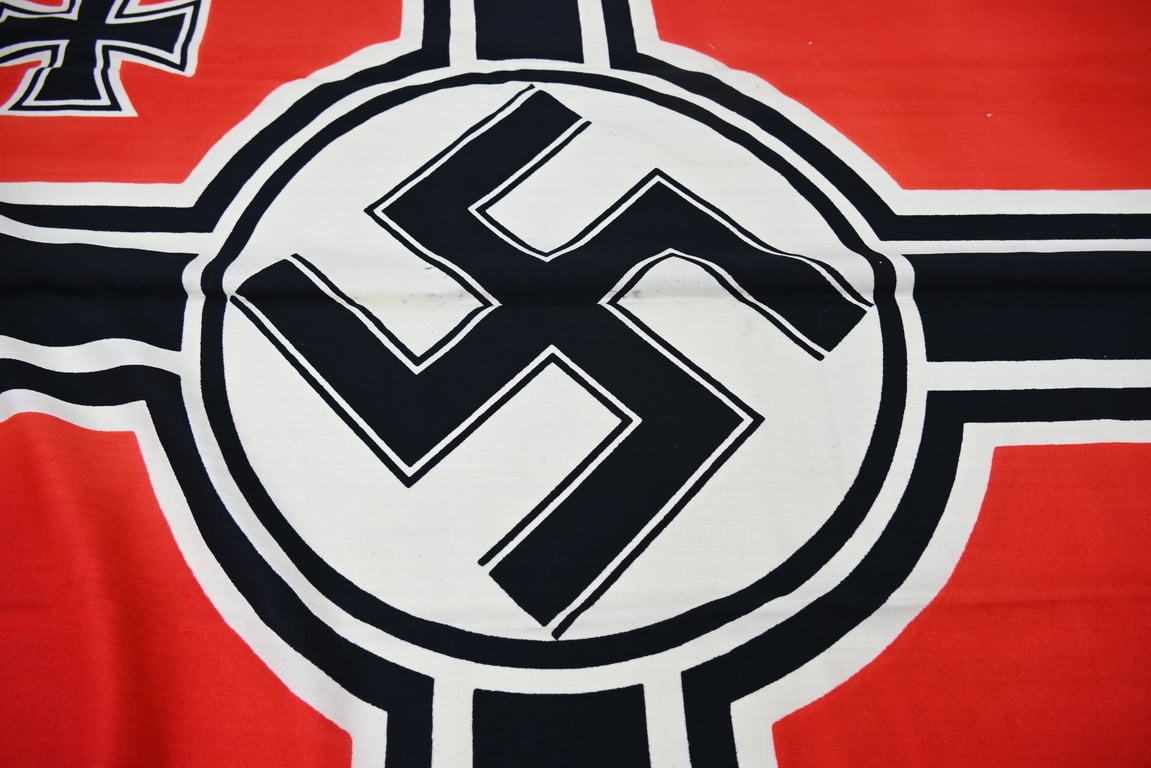German KM Reichskriegsfahne 100x170cm (SS Barracks Heilbronn)