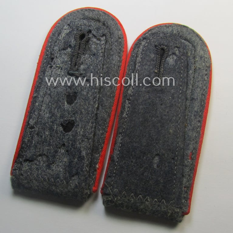 Pair of WH (Luftwaffe), early-war-period- (and I deem 'tailor-made') NCO-type shoulderstraps as was intended for usage by an: 'Unteroffizier eines Flakartillerie-Abteilungs o. Rgts.'