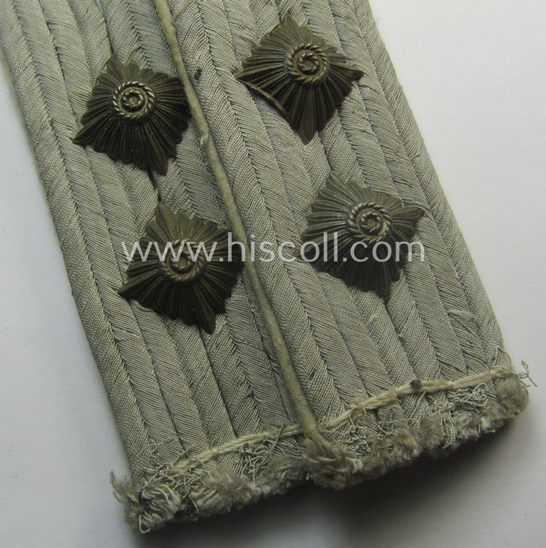 Pair of WH (Heeres) officers'-type shoulderboards as was intended for - and clearly worn by! - a: 'Hauptmann eines Infanterie-Rgts.'