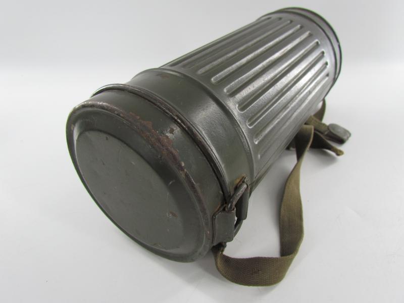 WH/SS Gasmask Cannister With M38 Gasmask and Filter