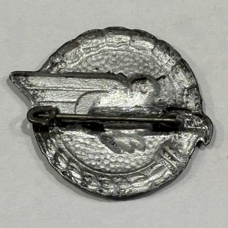 Luftwaffe "Schimpf" badge for the 3. Fallschirmjäger Division