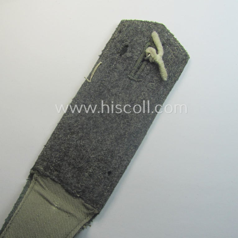 Single example of an early-period (ie. 'M36- o. M40'-pattern and pointed-styled), WH (Heeres) 'cyphered', NCO-type shoulderstrap as was intended for an: 'Uffz.  des Inf.-Maschinengewehr-Abtlgs. 8'